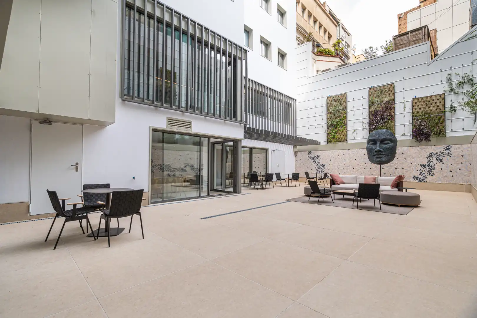 Carrer de Còrsega, 333, Vila de Gràcia