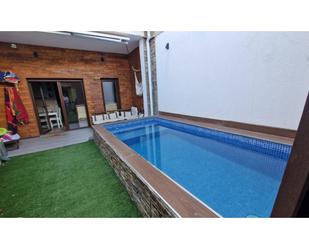 Piscina de Casa adosada en venda en Ciudad Rodrigo amb Aire condicionat, Jardí privat i Parquet