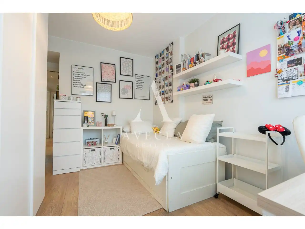 Bedroom of Detached homes for sale in Sant Cugat del Vallès  with Air Conditioner, Heating and Parquet flooring