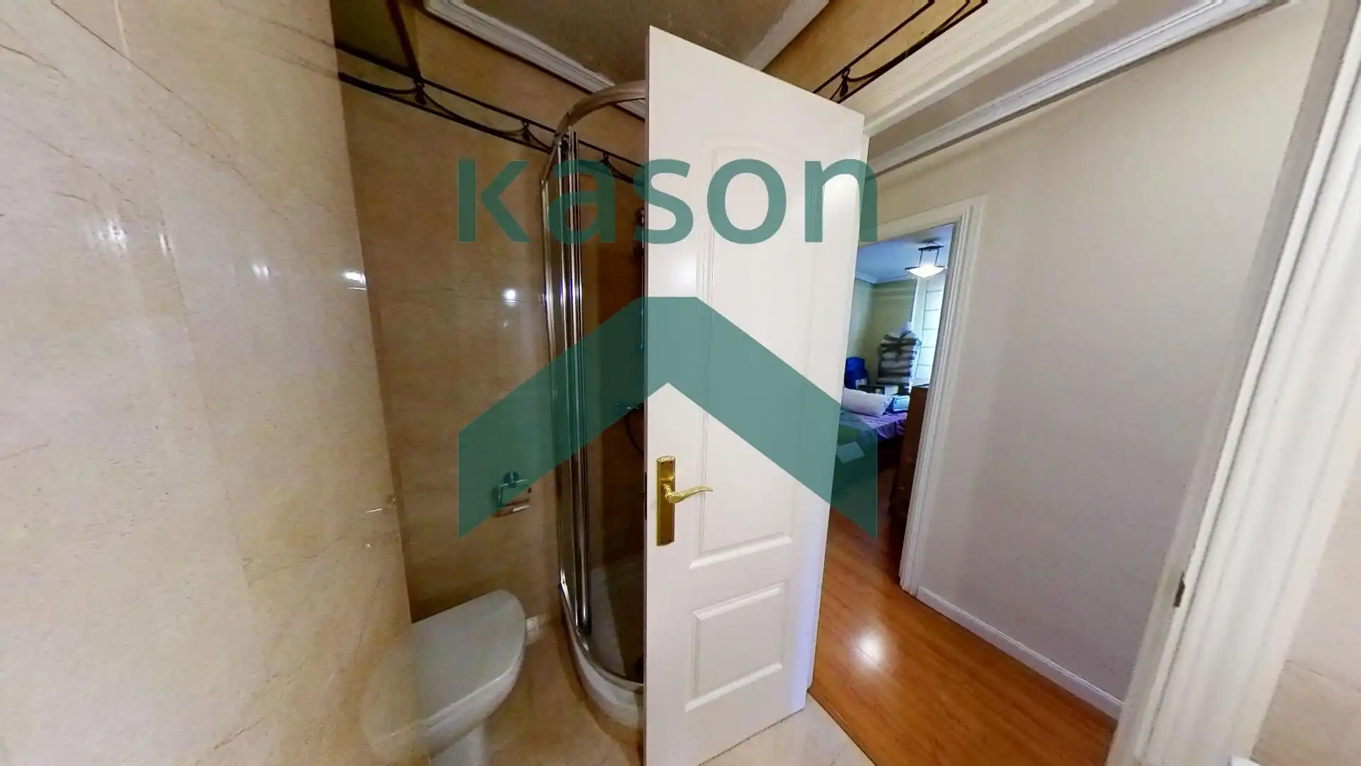 Bathroom of Flat for sale in Madrid  with Heating and Storage room