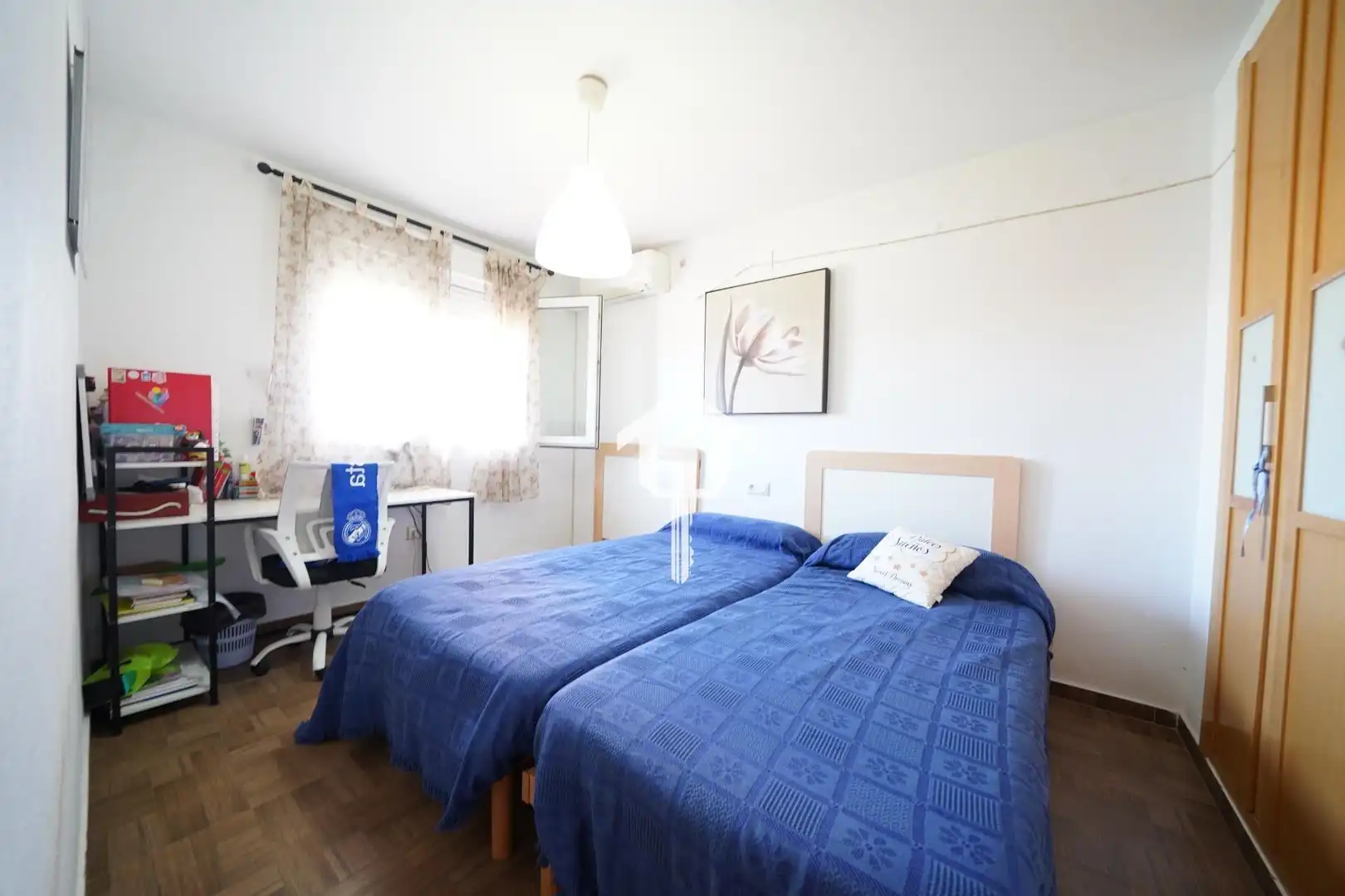 Dormitori de Casa adosada en venda en Alicante / Alacant amb Aire condicionat, Calefacció i Jardí privat