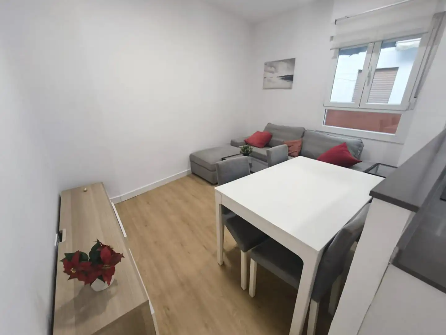 Sala d'estar de Pis en venda en Barakaldo  amb Calefacció, Terrassa i Moblat