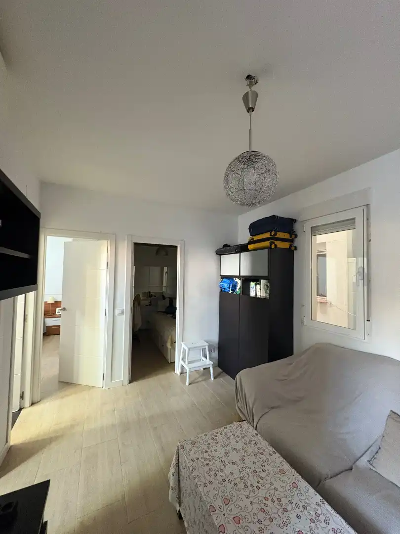 Habitación de Piso de alquiler en Madrid con Aire acondicionado, Calefacción y Amueblado