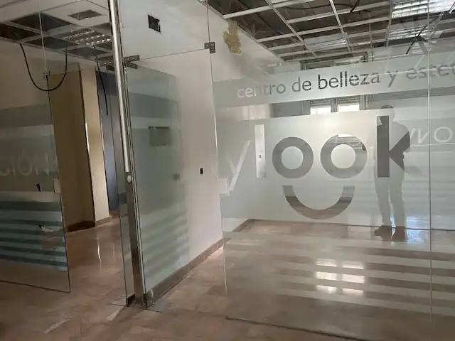 Local comercial en venda a Calle Clara Campoamor, imagen 9