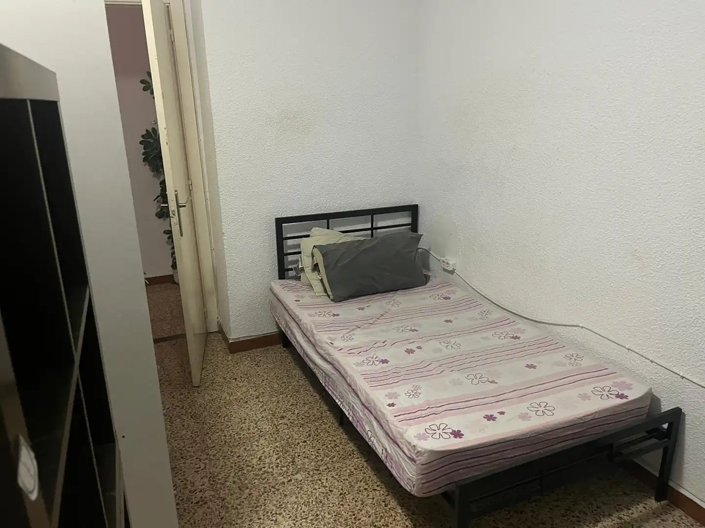 Habitación de Piso de alquiler en Elche / Elx con Amueblado
