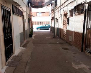 Vista exterior de Casa adosada en venda en  Madrid Capital amb Terrassa