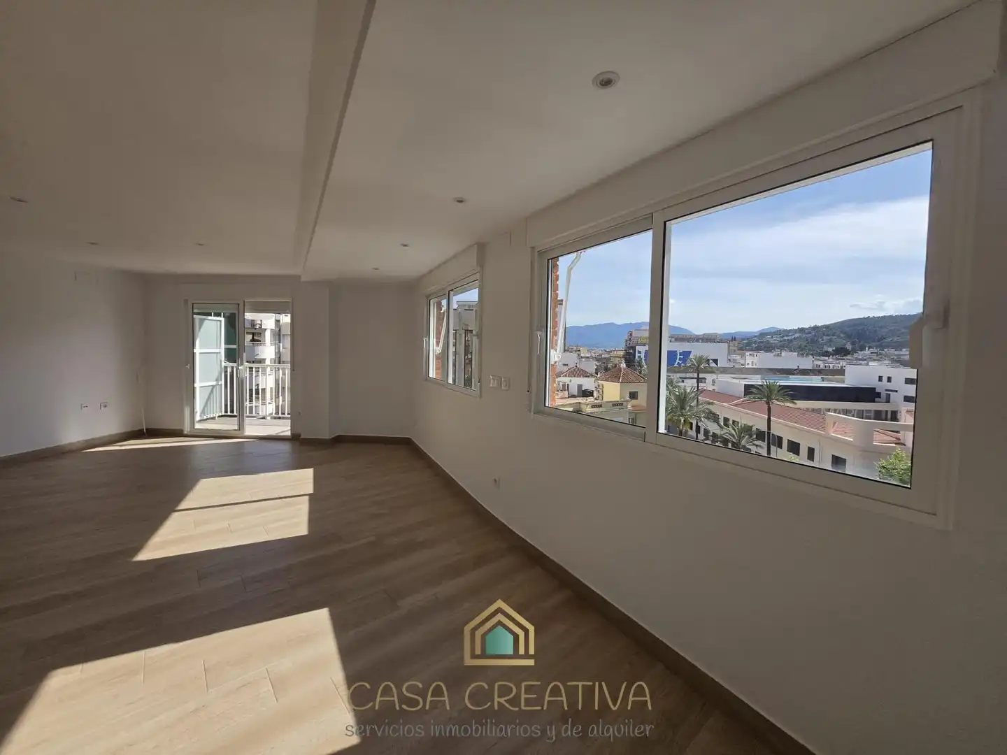 Sala d'estar de Pis de lloguer en Gandia amb Aire condicionat, Calefacció i Terrassa