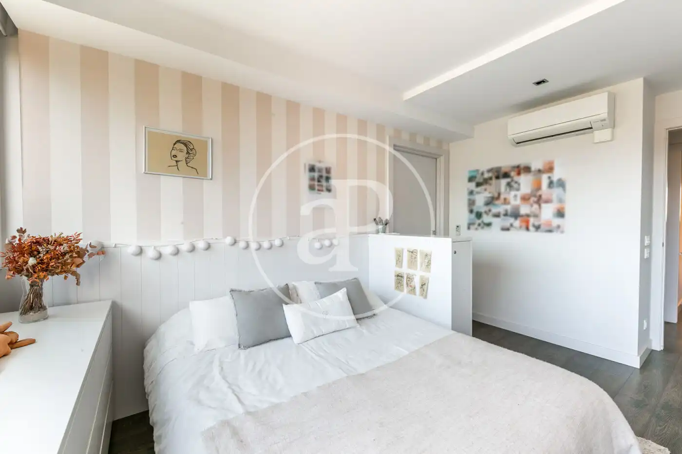 Bedroom of Houses for rent in Barcelona  with Air Conditioner, Heating and Private garden