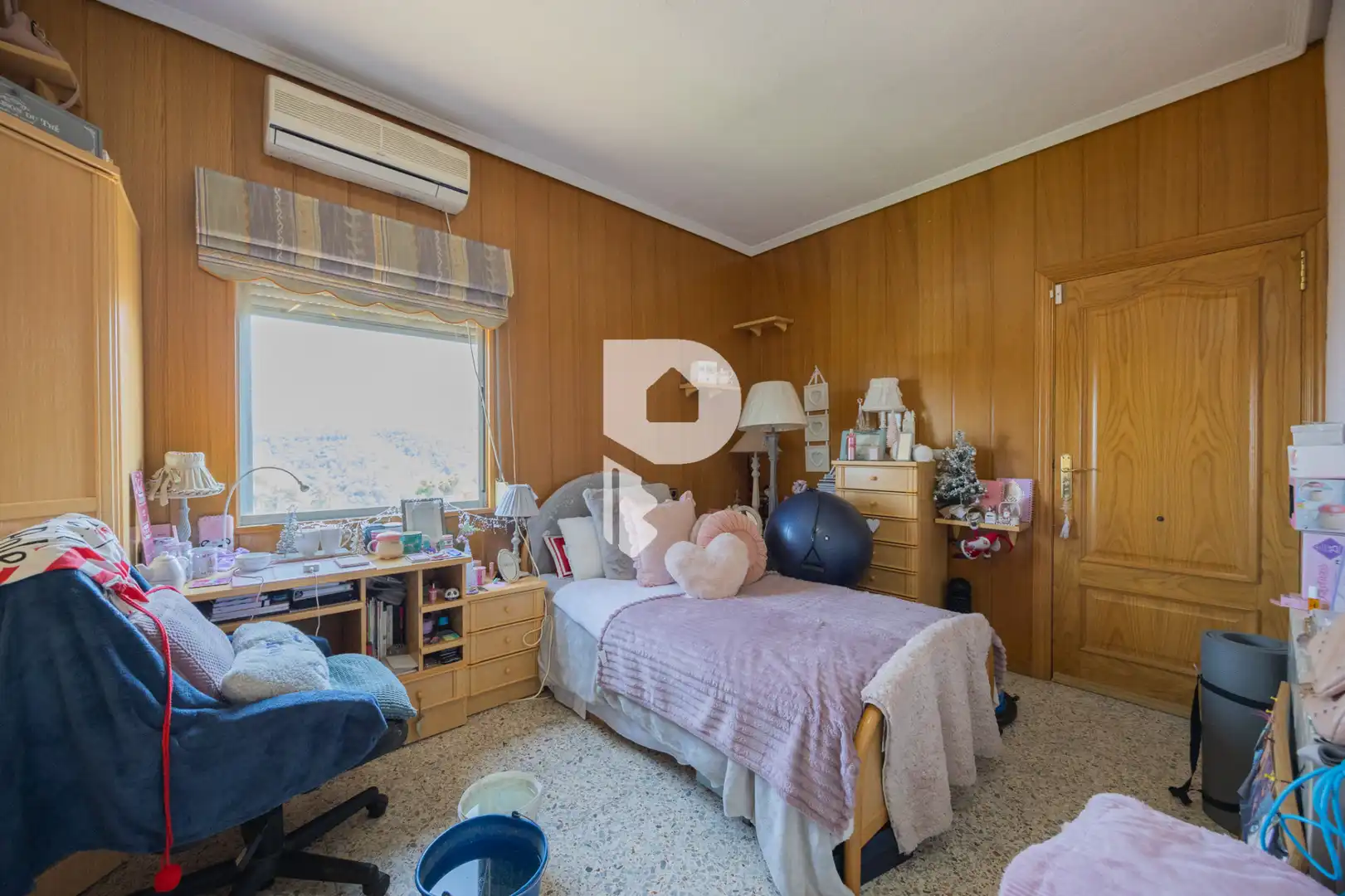 Dormitori de Casa o xalet en venda en Sant Andreu de la Barca amb Aire condicionat, Calefacció i Jardí privat