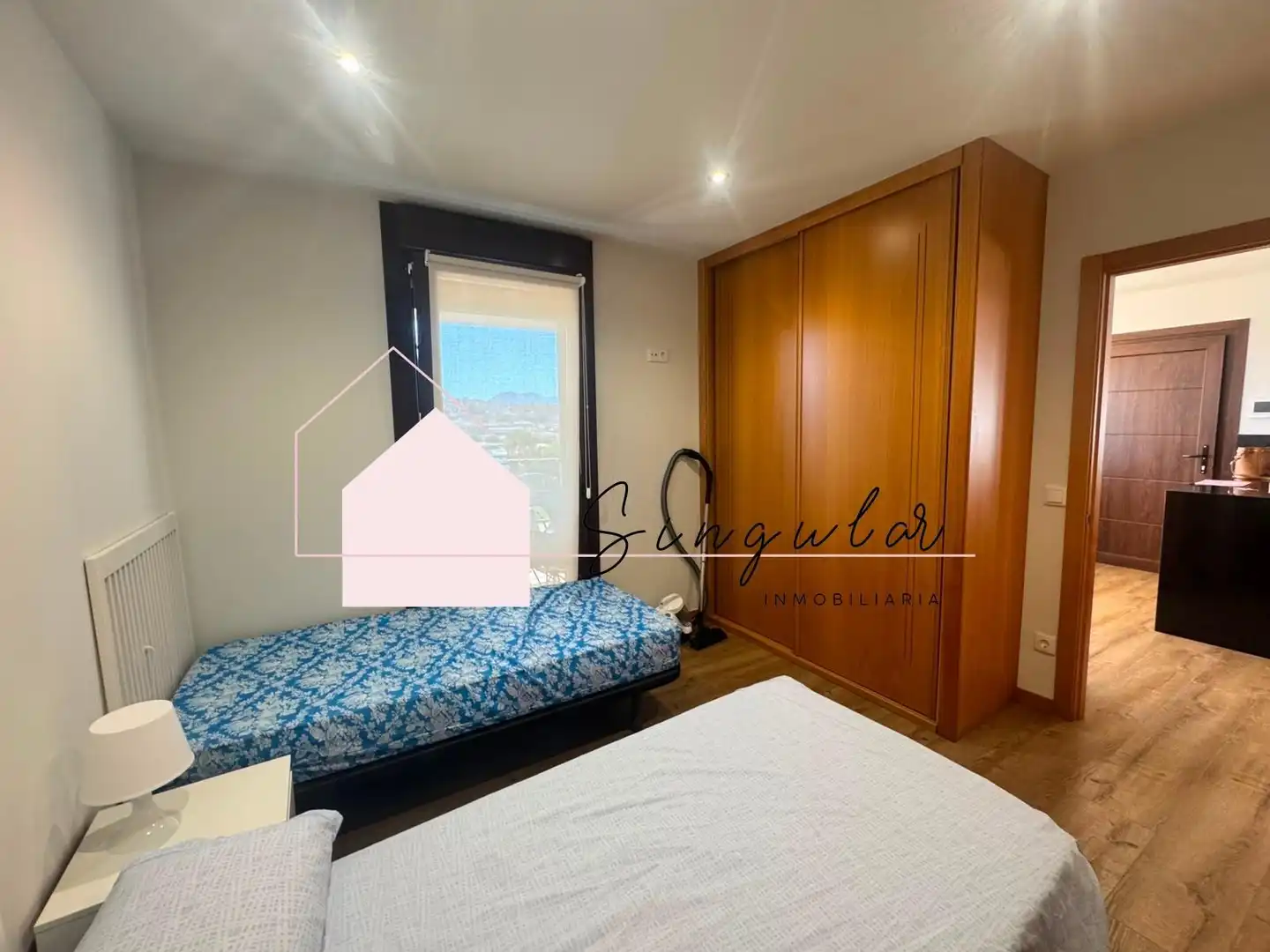 Habitación de Casa adosada de alquiler en Nigrán con Jardín privado y Piscina comunitaria
