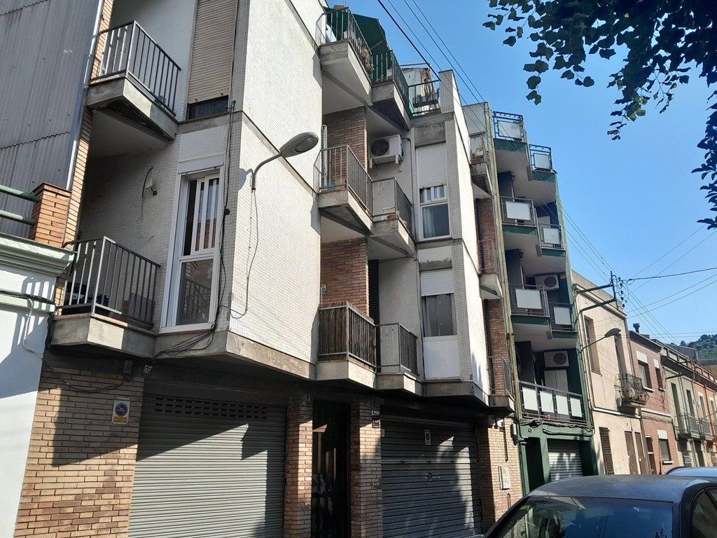 Exterior view of Flat for sale in Montcada i Reixac  with Air Conditioner and Terrace