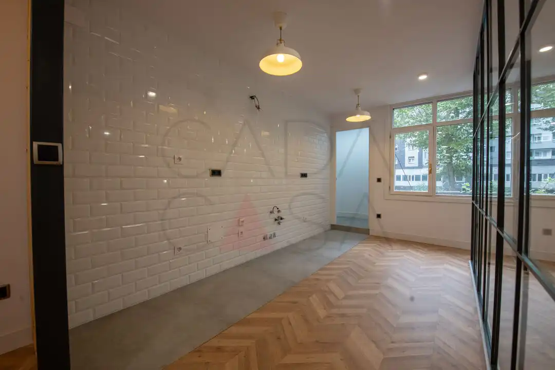 Piso con ascensor en venta en Cuatro Caminos, imagen 5