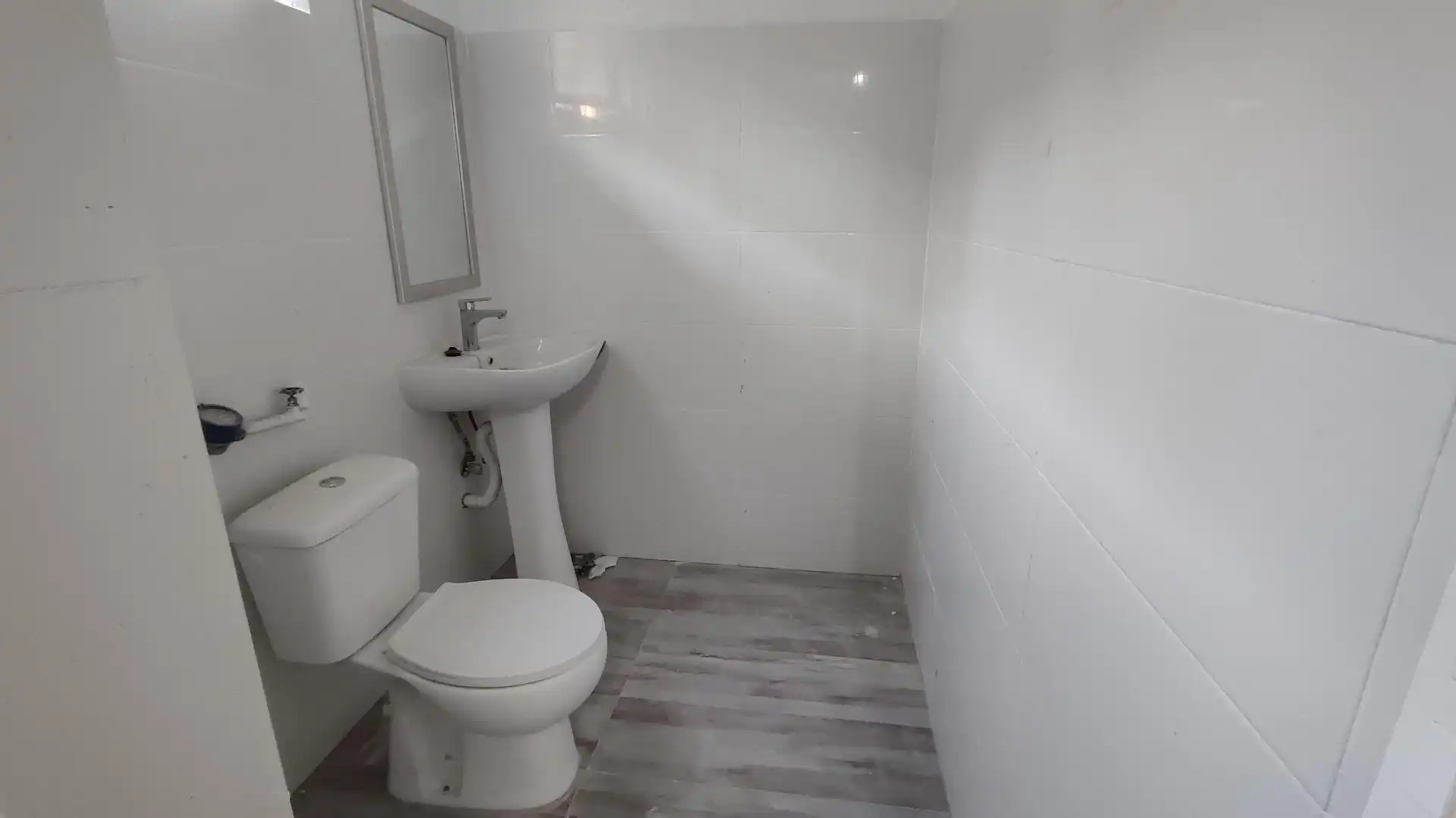Baño de Local de alquiler en Alicante / Alacant