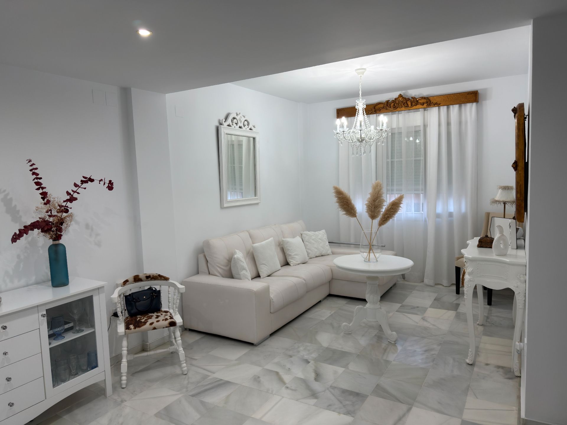 Living room of Single-family semi-detached for sale in Utrera  with Air Conditioner, Heating and Private garden