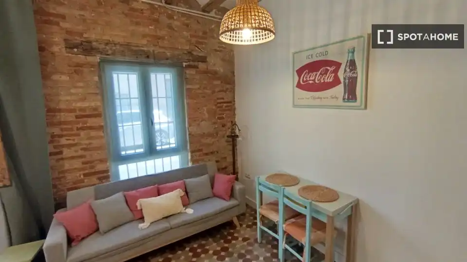 Living room of Flat for rent in Valencia  with Air Conditioner, Heating and Furnished
