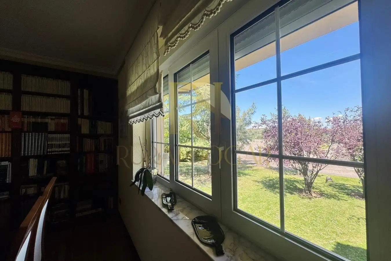 Jardín de Casa o chalet en venta en Santovenia de la Valdoncina con Calefacción, Jardín privado y Parquet