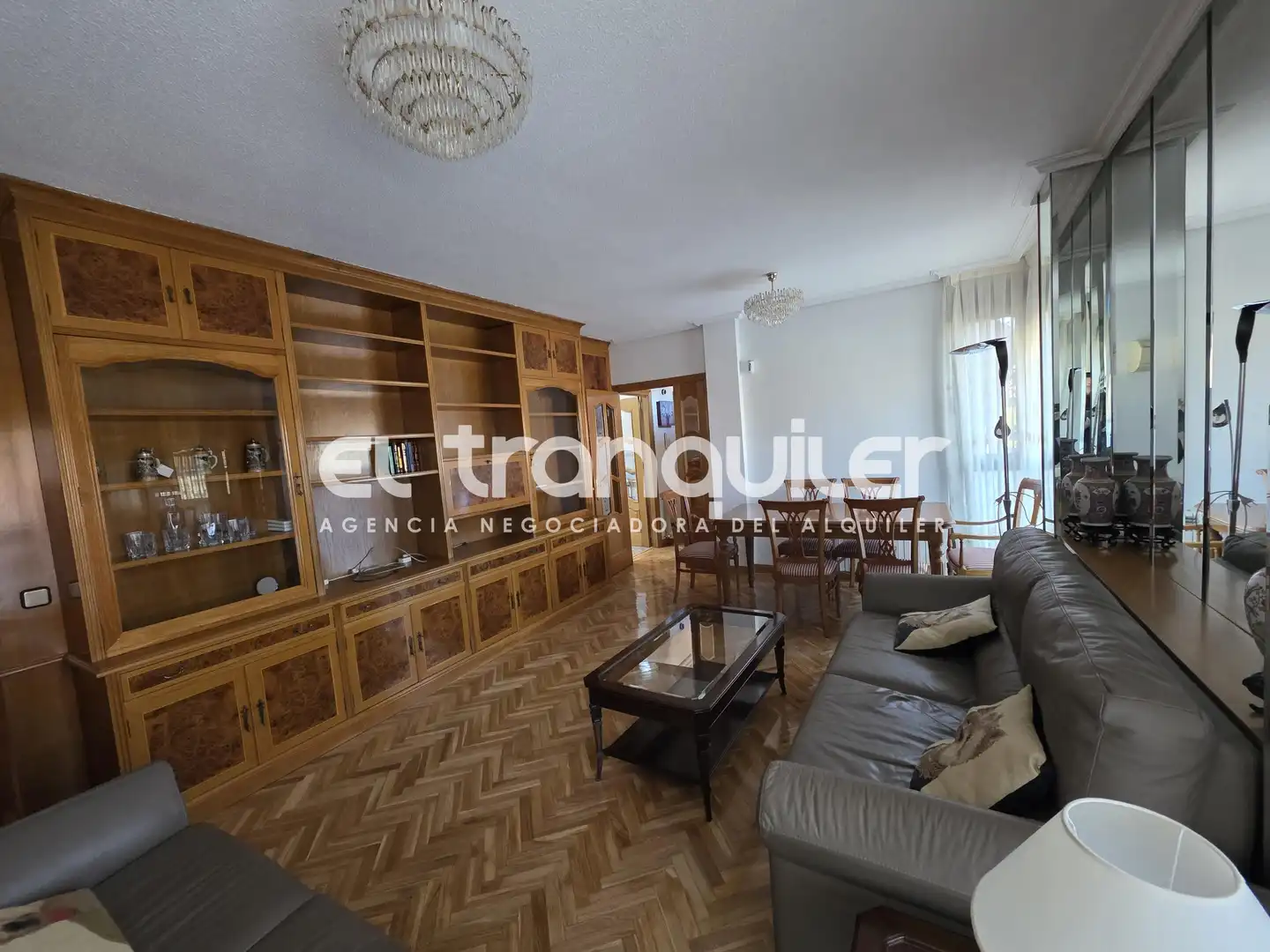 Sala d'estar de Pis de lloguer en Madrid amb Aire condicionat, Parquet i Piscina