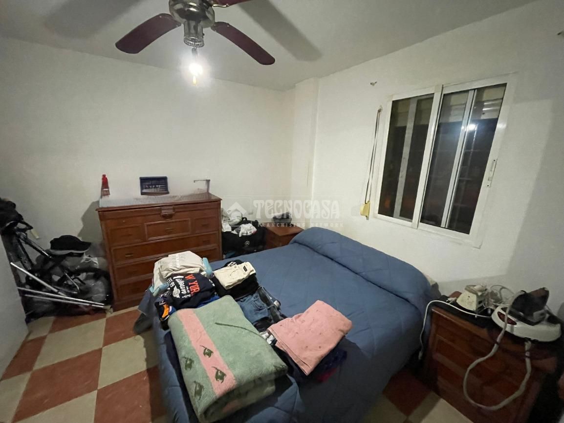 Dormitori de Pis en venda en  Sevilla Capital amb Aire condicionat