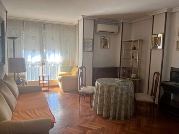 Flat with lift to rent in Calle Talleres
