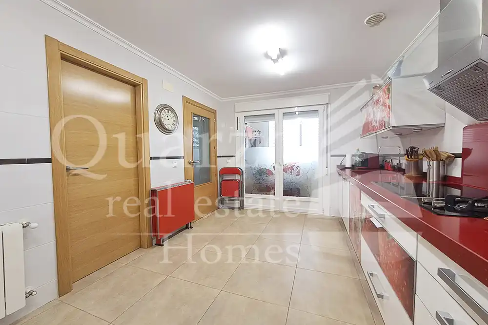 Cocina de Casa adosada en venta en Plasencia con Calefacción, Terraza y Balcón