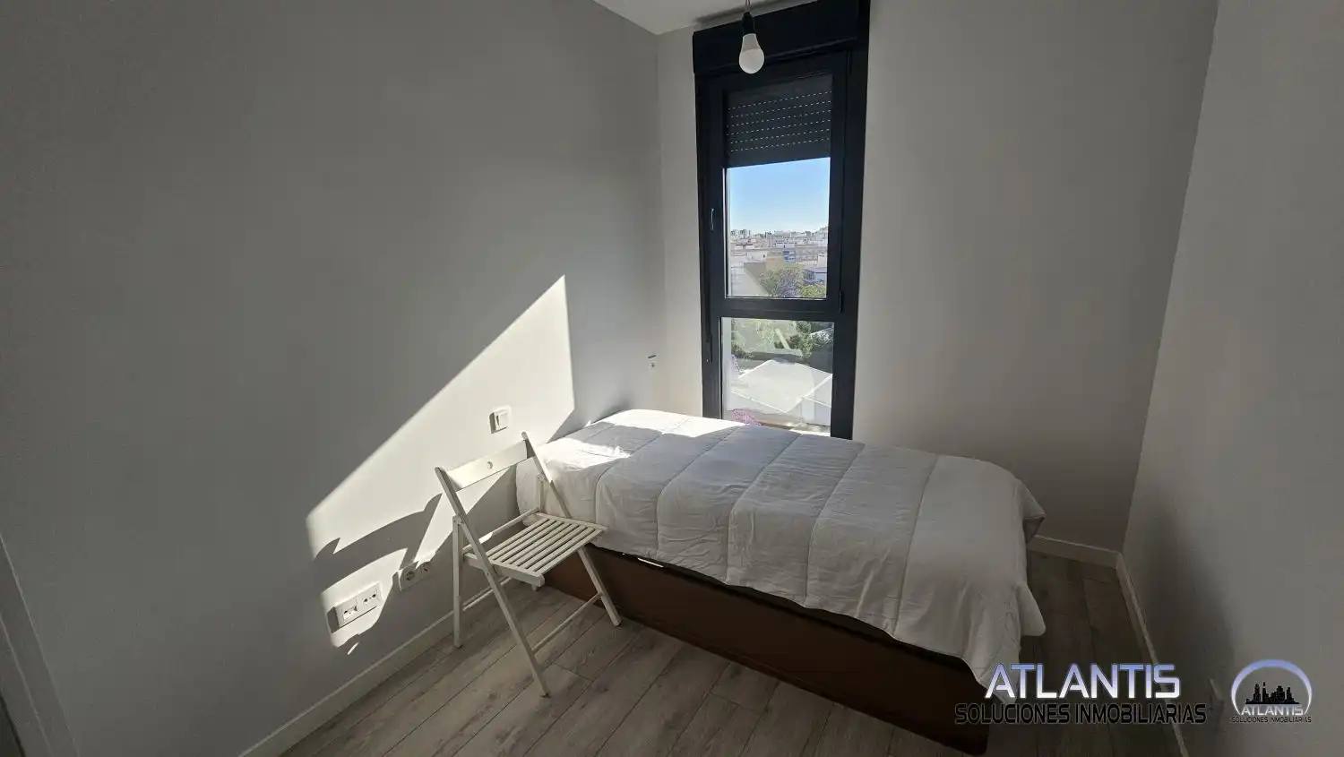 Bedroom of Flat for sale in Sevilla  with Air Conditioner, Heating and Community pool