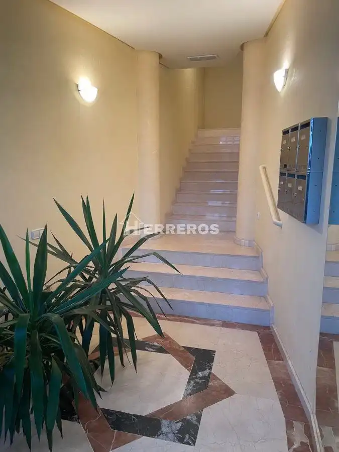 Apartament en venda en Albelda de Iregua amb Calefacció i Moblat