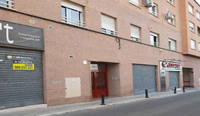 Local comercial en Venta en ANSELM ARACIL en Eixample