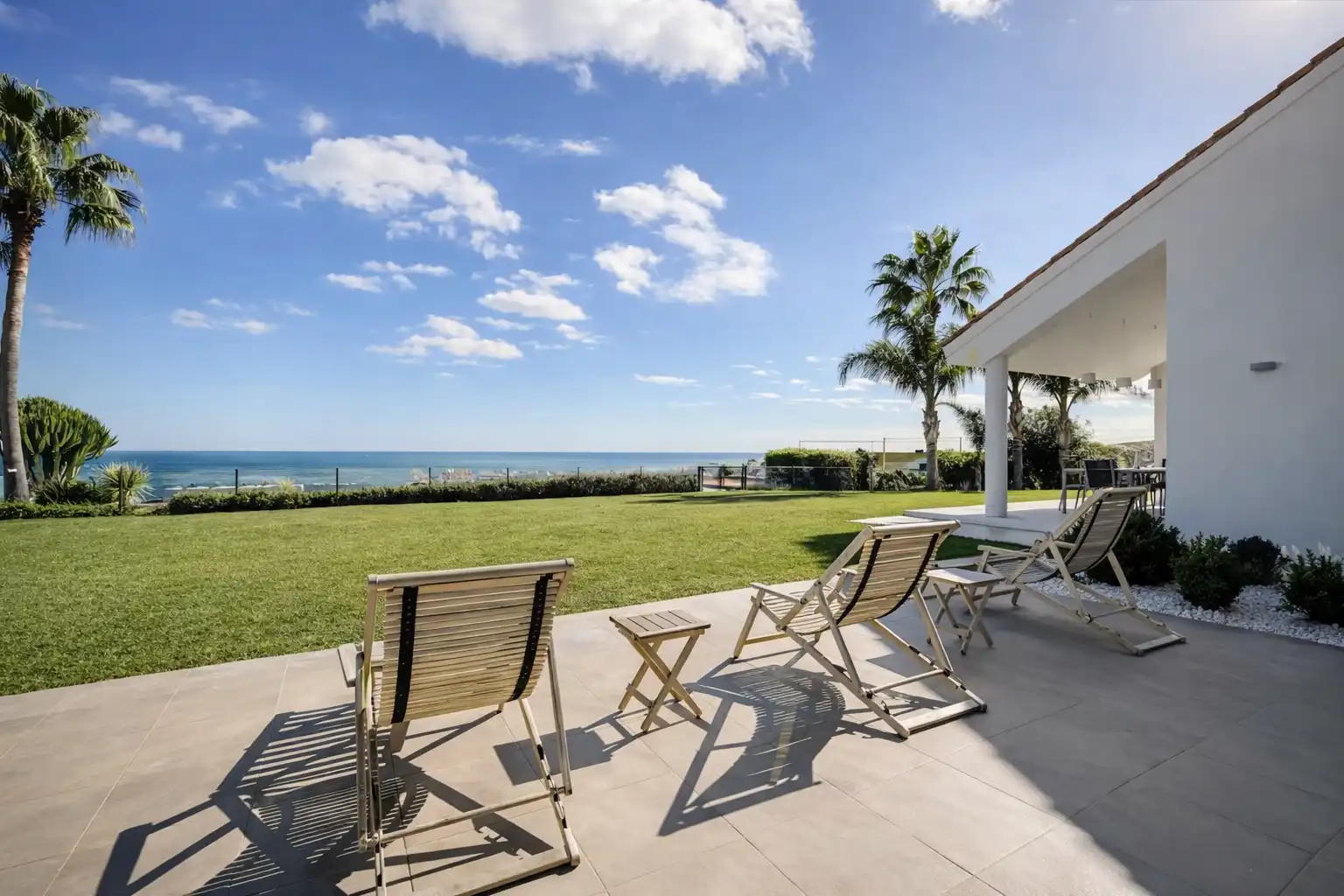 Terraza de Casa o chalet en venta en Manilva con Aire acondicionado, Jardín privado y Terraza
