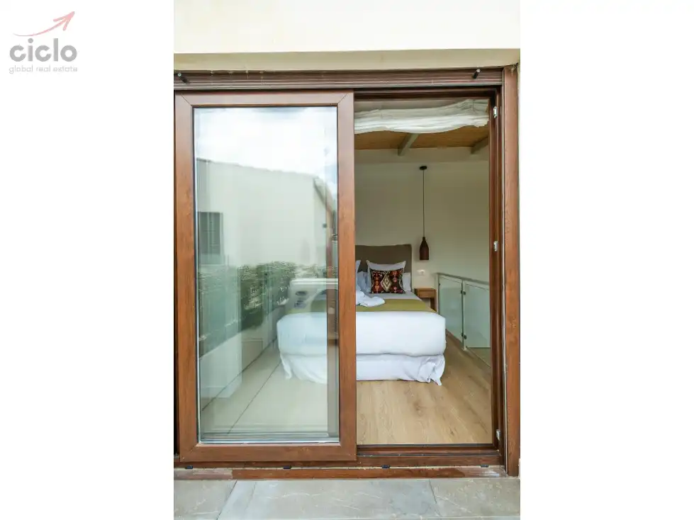 Bedroom of Flat for sale in Sevilla  with Terrace, Swimming Pool and Furnished