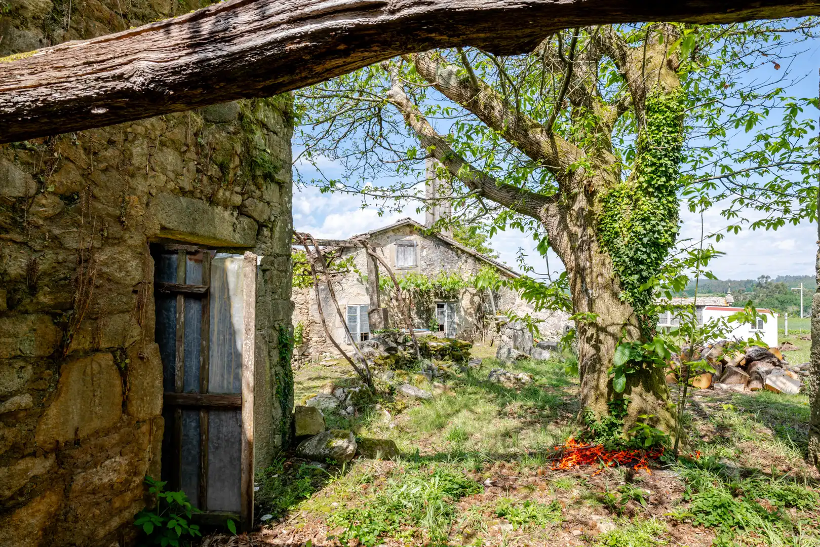 Außenansicht von Country house zum Verkauf in A Estrada 