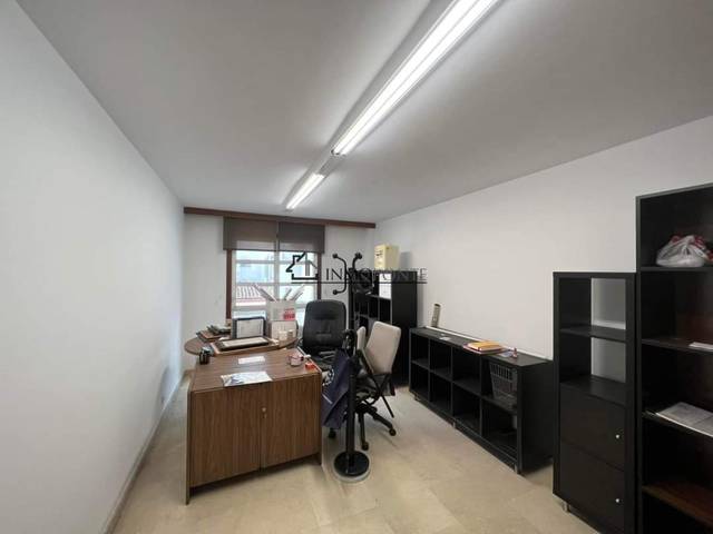 Oficina en Venta en Riestra en Centro - Echegaray