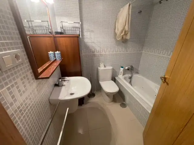 Bathroom of Flat for sale in Sanxenxo  with Air Conditioner, Heating and Private garden