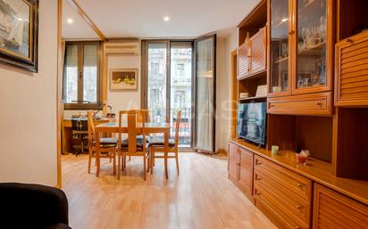 Exterior view of Flat for sale in  Barcelona Capital  with Air Conditioner and Balcony