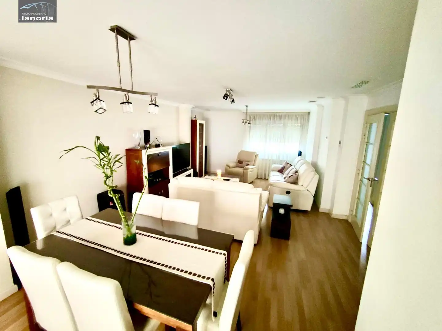 Sala de estar de Casa adosada en venta en Albacete con Aire acondicionado, Calefacción y Terraza
