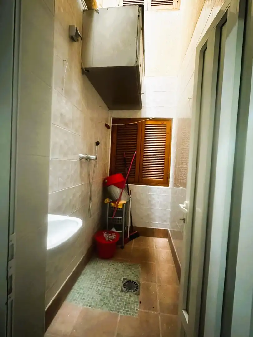 Baño de Apartamento de alquiler en Pilar de la Horadada con Aire acondicionado, Jardín privado y Trastero