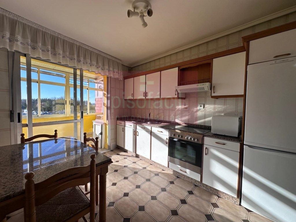 Cocina de Piso en venta en Lugo Capital