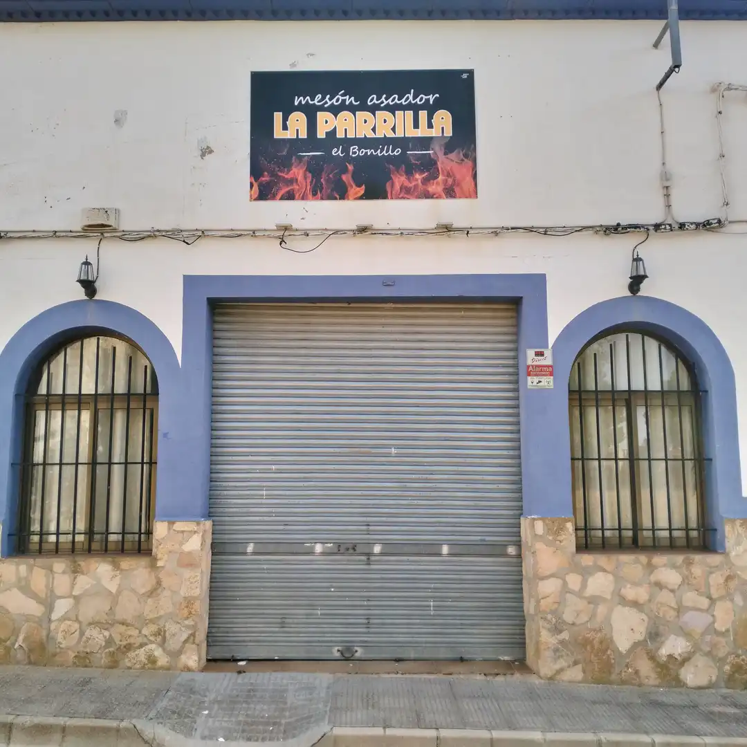 Buildings for sale in El Bonillo