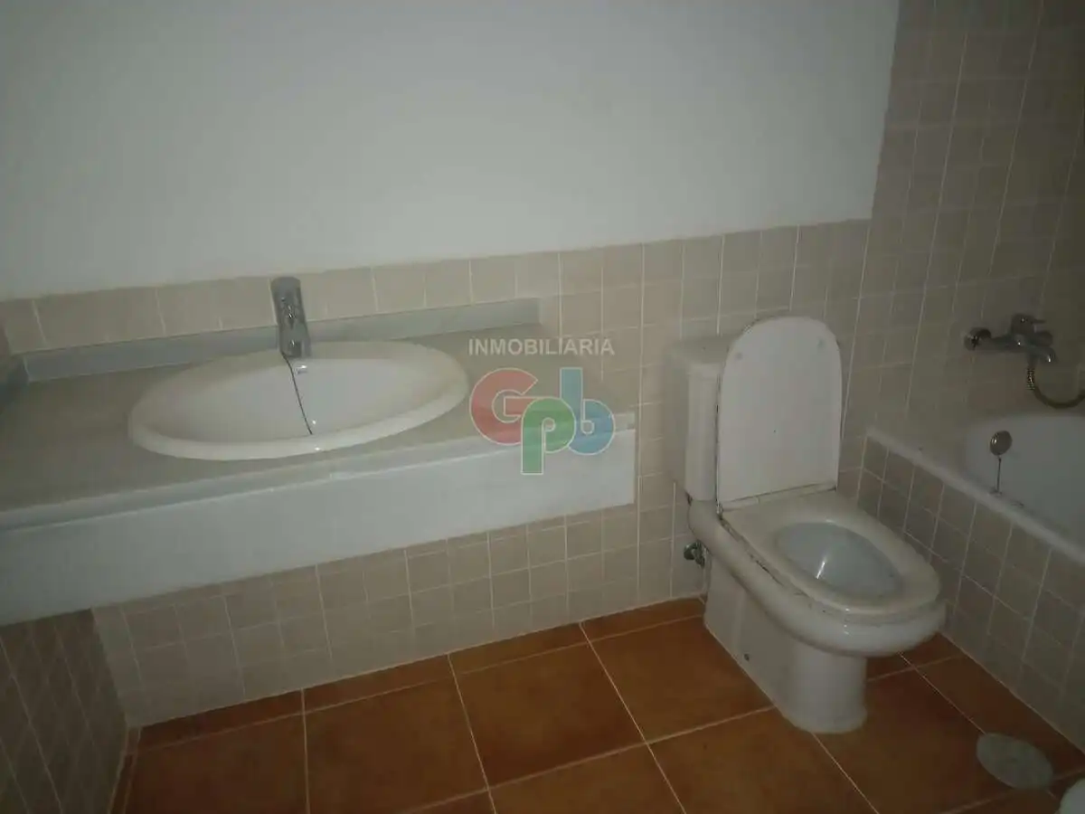Baño de Piso en venta en Roquetas de Mar con Terraza y Piscina comunitaria