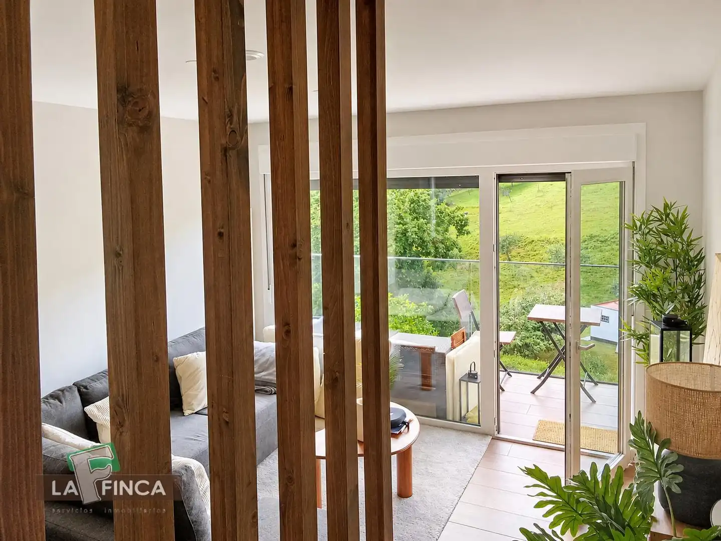 Terrassa de Casa o xalet en venda en Caravia amb Calefacció, Terrassa i Moblat