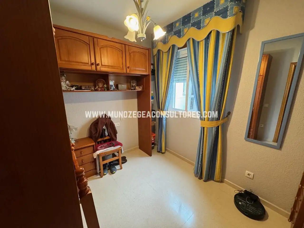 Schlafzimmer von Wohnung zum Verkauf in Lucena mit Klimaanlage und Abstellraum