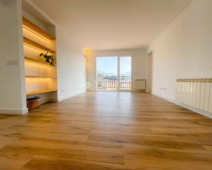Living room of Flat for sale in Guadarrama  with Heating, Terrace and Community pool