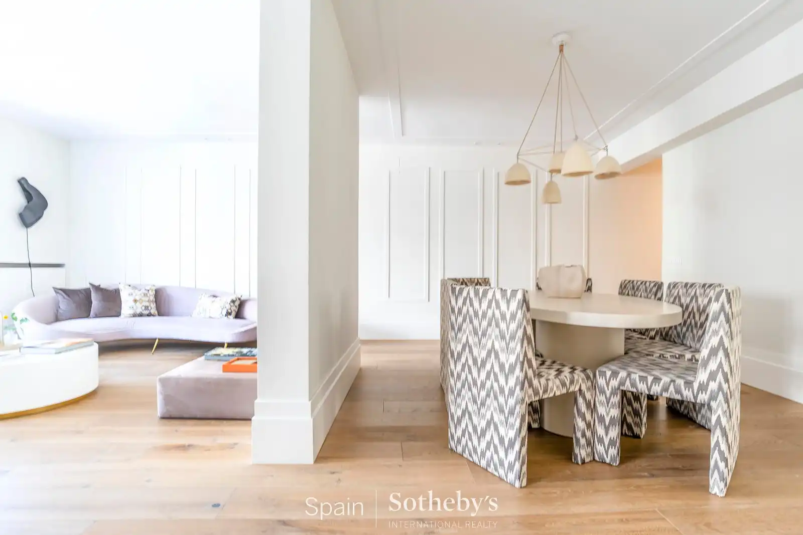 Menjador de Apartament en venda en Madrid amb Aire condicionat, Calefacció i Traster