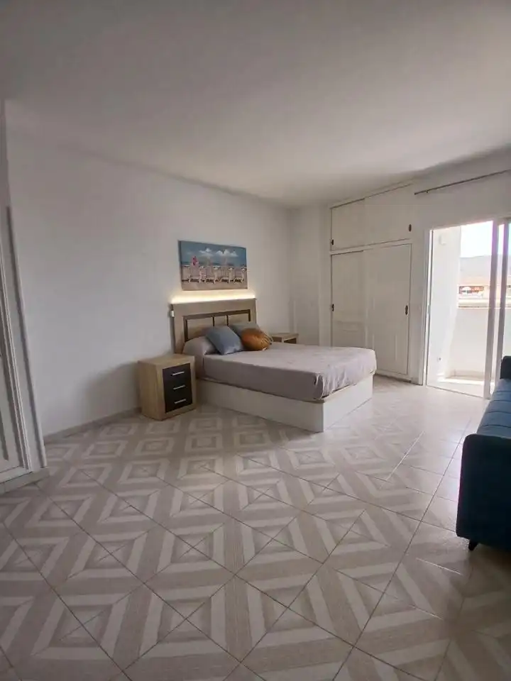 Habitación de Estudio de alquiler en Arona