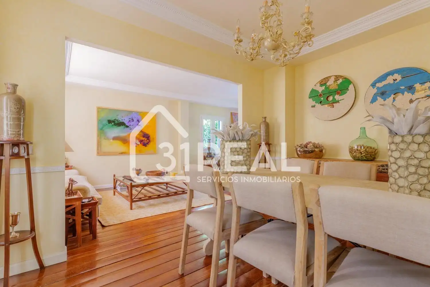 Sala d'estar de Casa o xalet en venda en Madrid