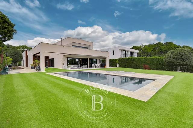 Casa-chalet en Venta en El Mirador - La Cornisa