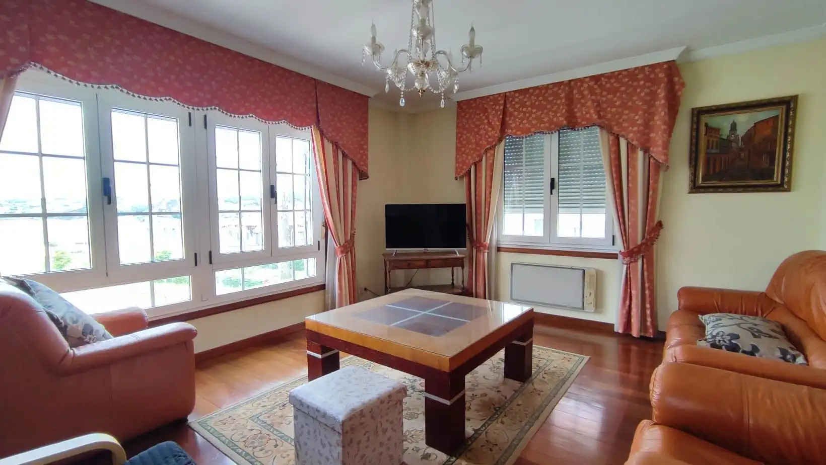 Sala de estar de Casa o chalet de alquiler en Oleiros con Jardín privado, Terraza y Amueblado