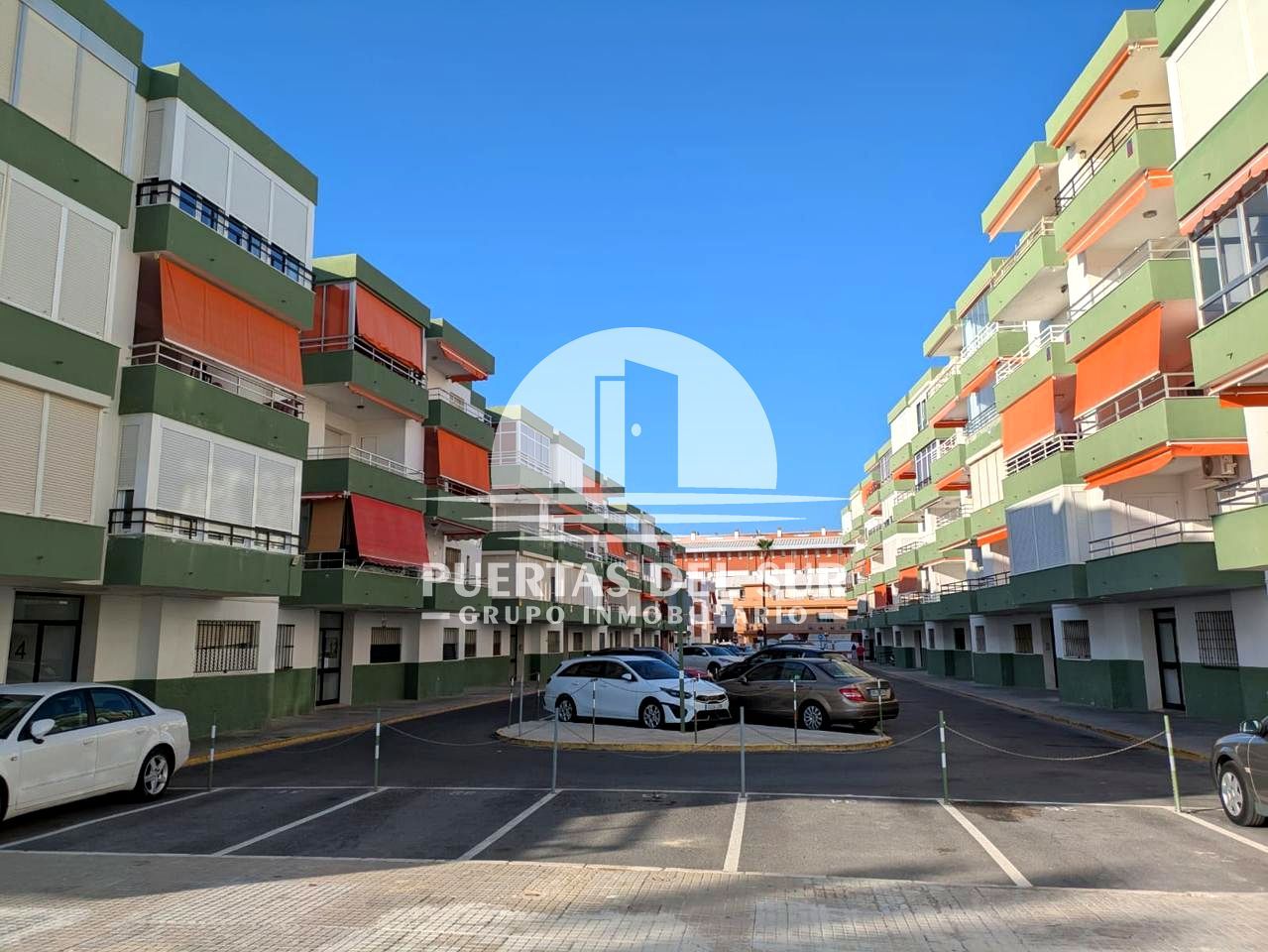 Vista exterior de Planta baixa en venda en Rota