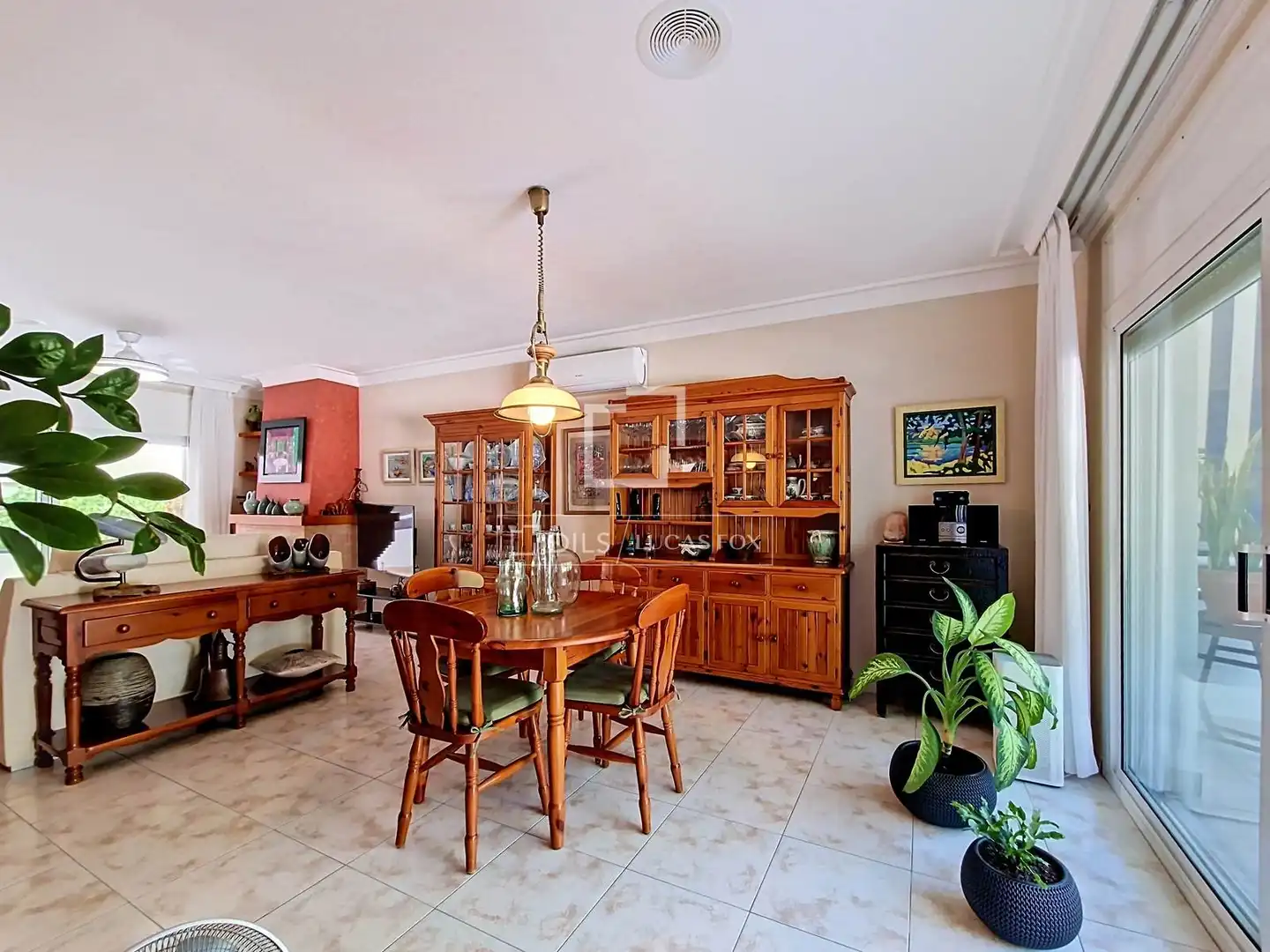 Dining room of Houses for sale in Vilanova i la Geltrú  with Air Conditioner, Heating and Private garden