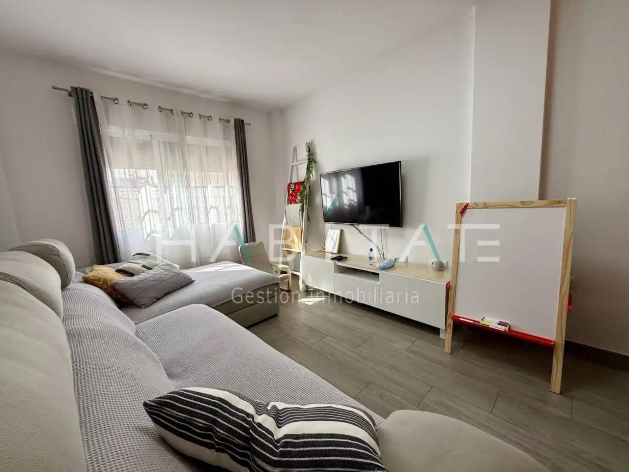 Sala de estar de Piso en venta en Pilar de la Horadada con Aire acondicionado, Terraza y Trastero