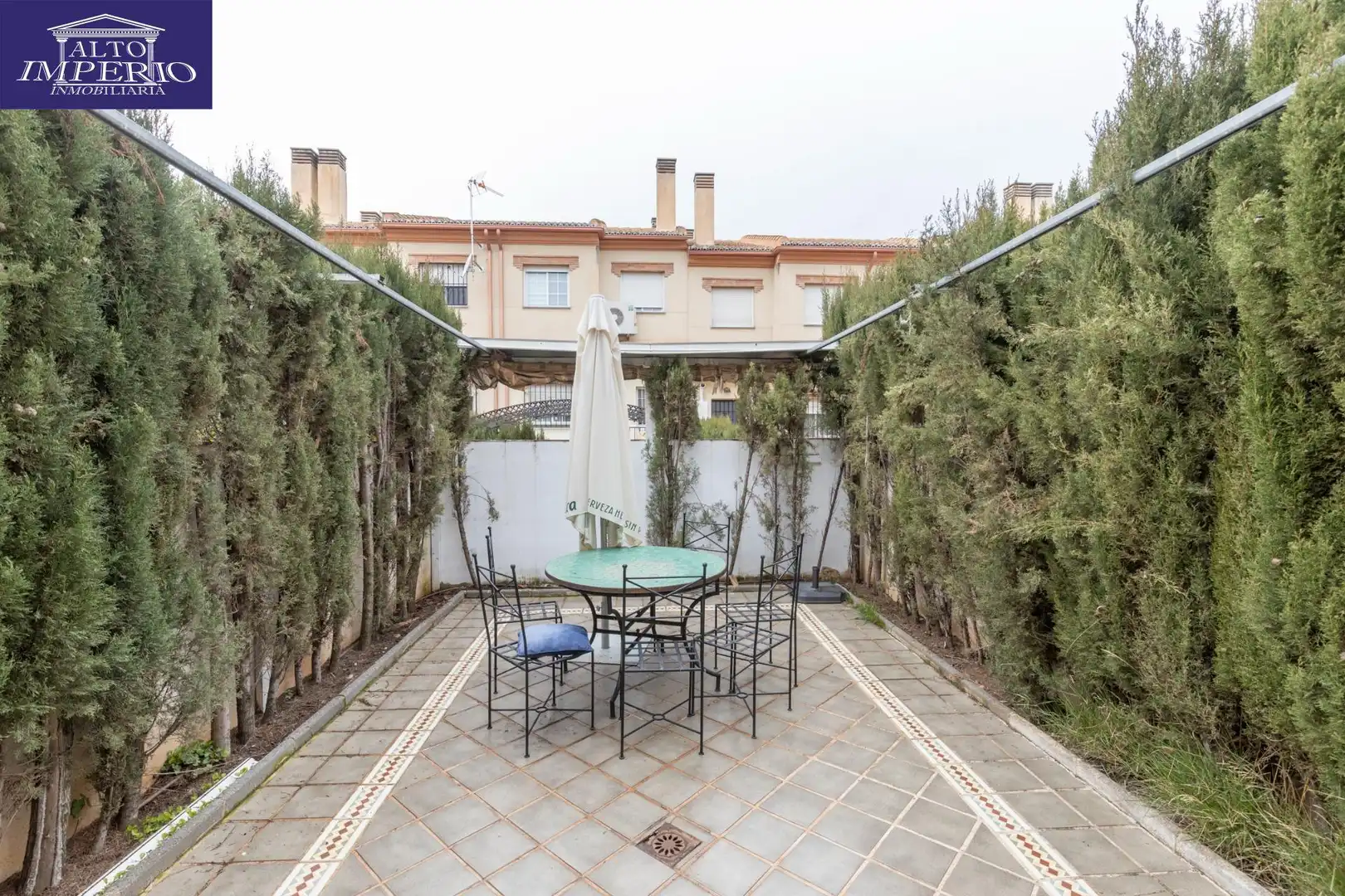 Casa adosada en venta en MARTE, 21, Ogíjares